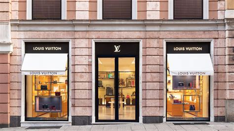 louis vuitton genova via roma|Louis Vuitton Genova Store in Genova, Italia .